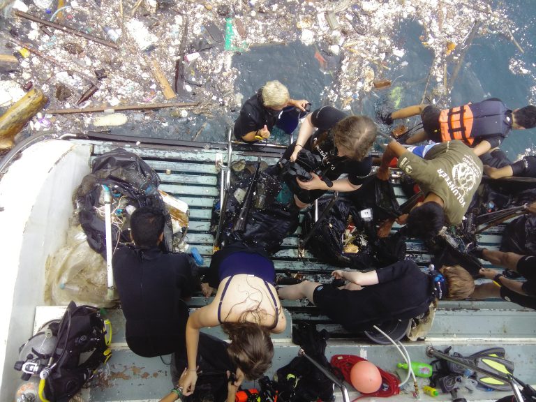 Surface rubbish cleanup Ocean